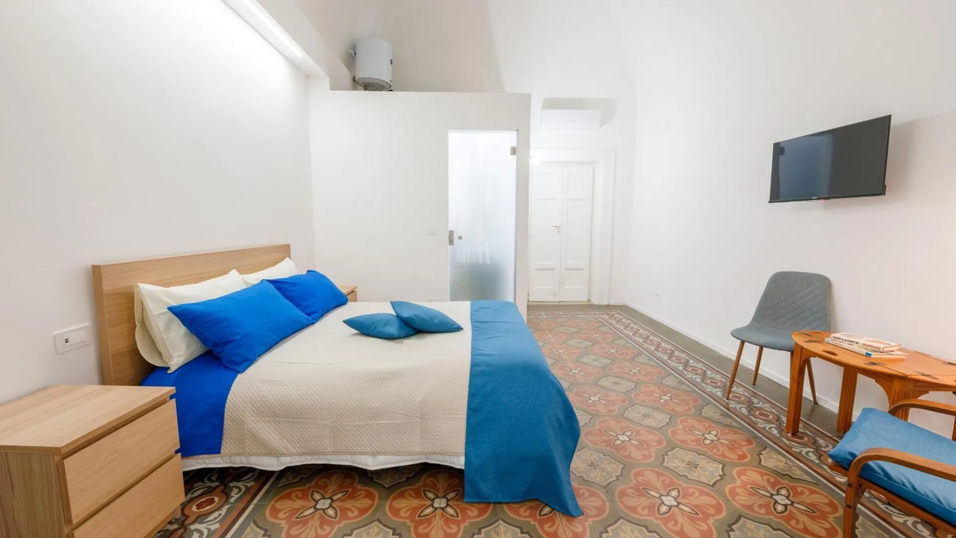 Connie'S Tourist Rental Bari 0*,  Italie