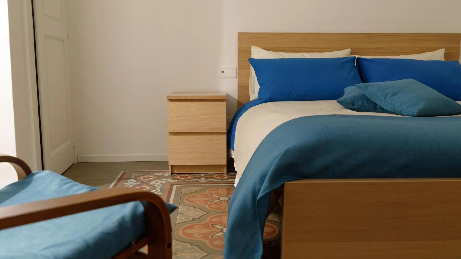 Connie'S Tourist Rental Bari 0*,