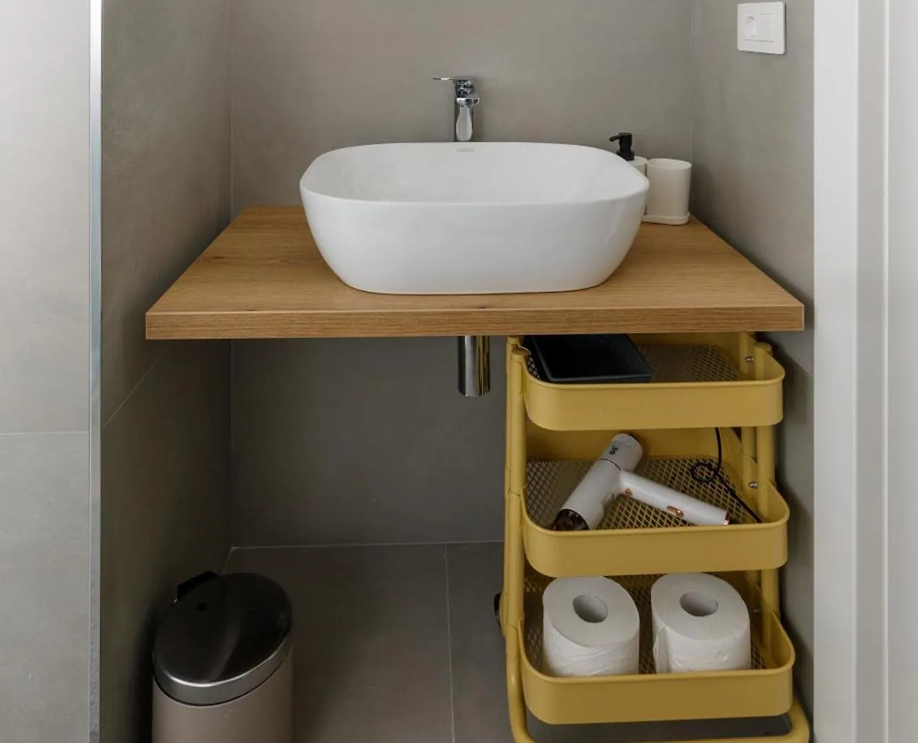 Connie'S Tourist Rental Bari